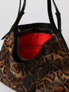 woman's tote bag
