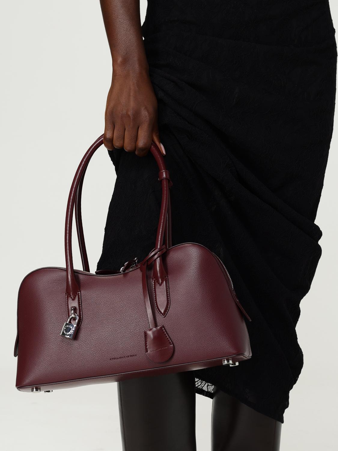 woman's shoulder bag
