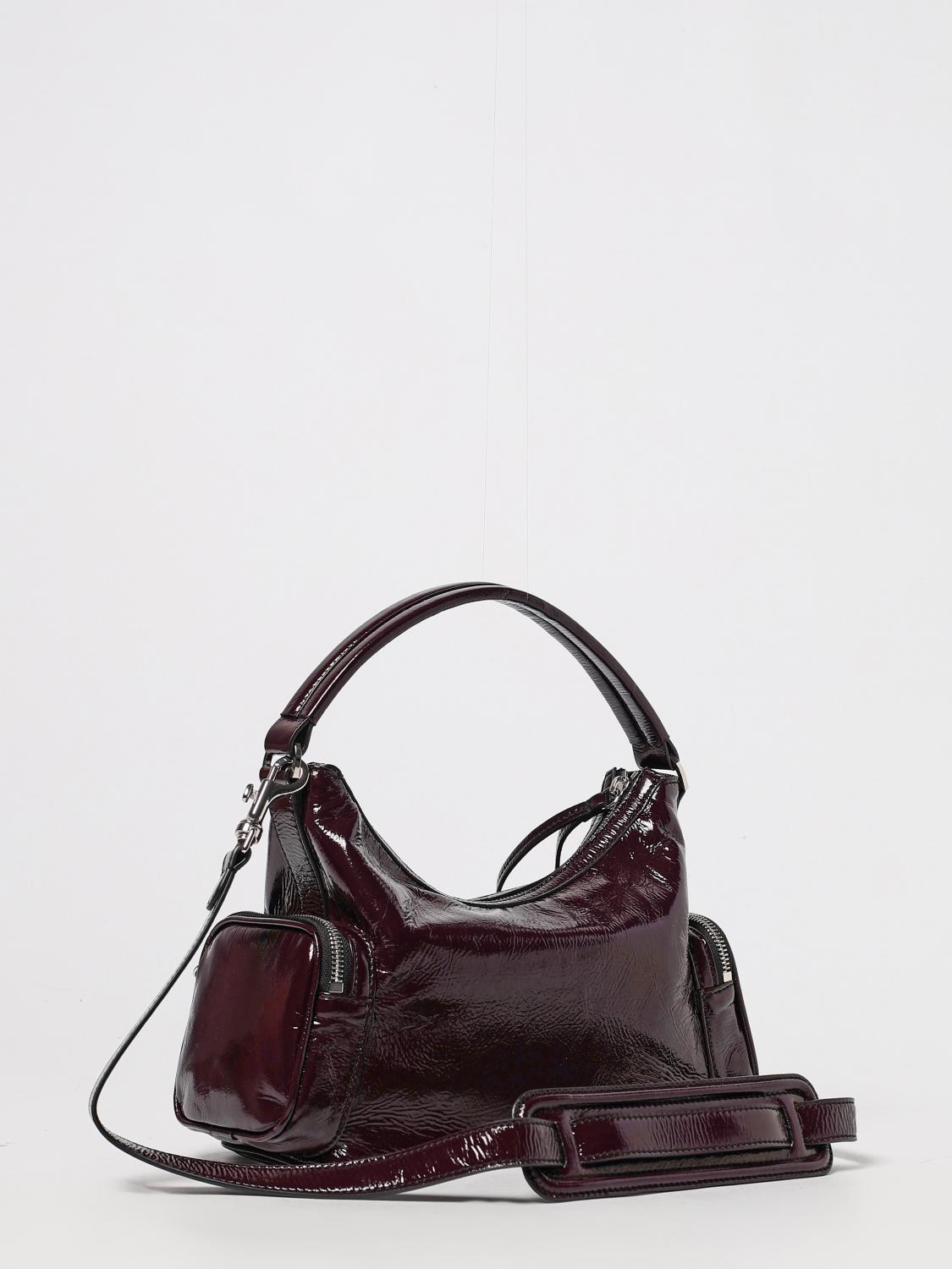 woman's shoulder bag