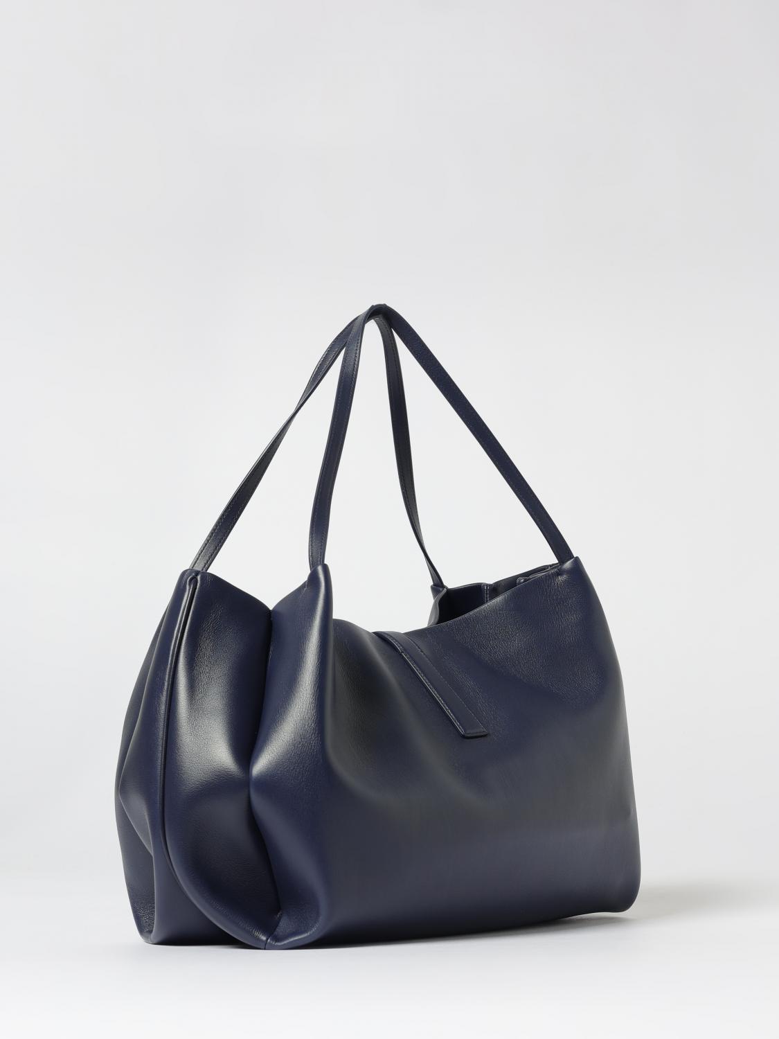 woman's tote bag