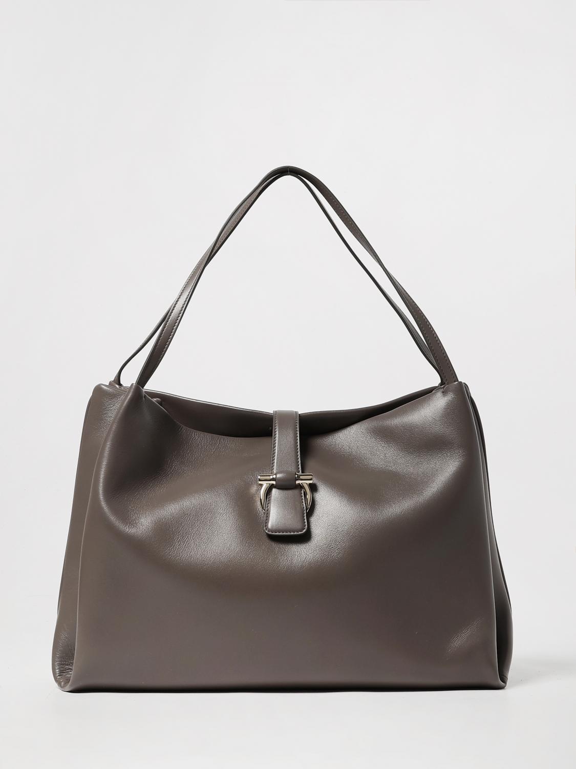 woman's shoulder bag