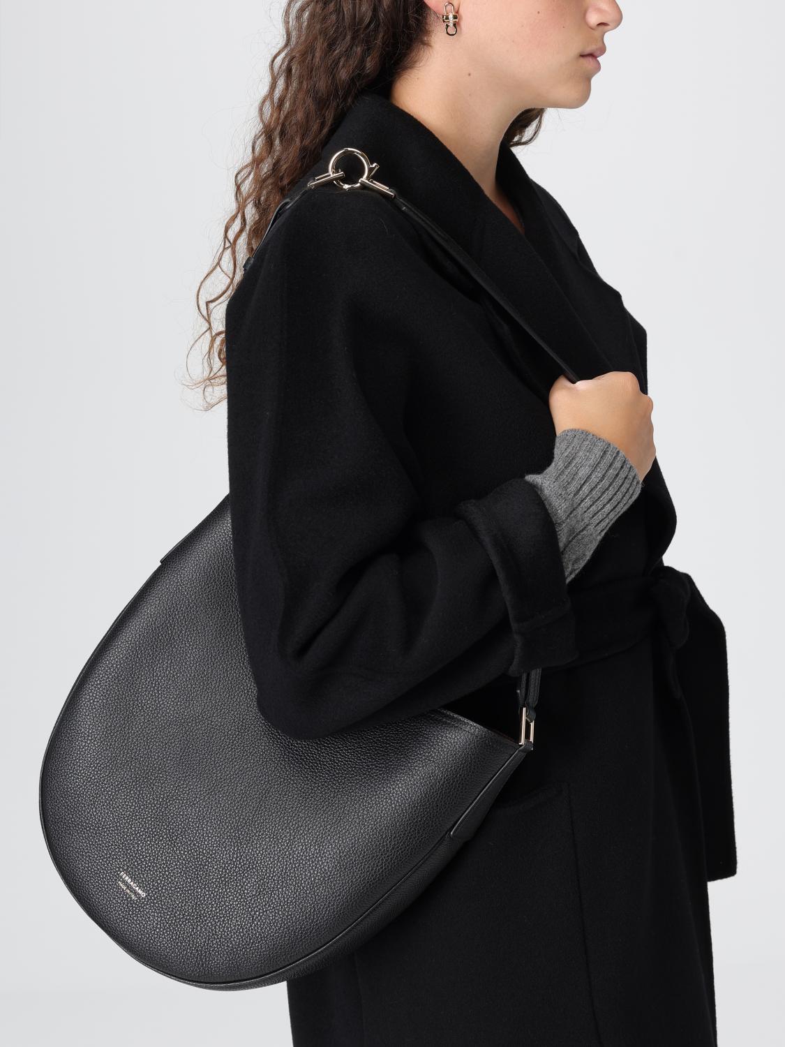 woman's shoulder bag