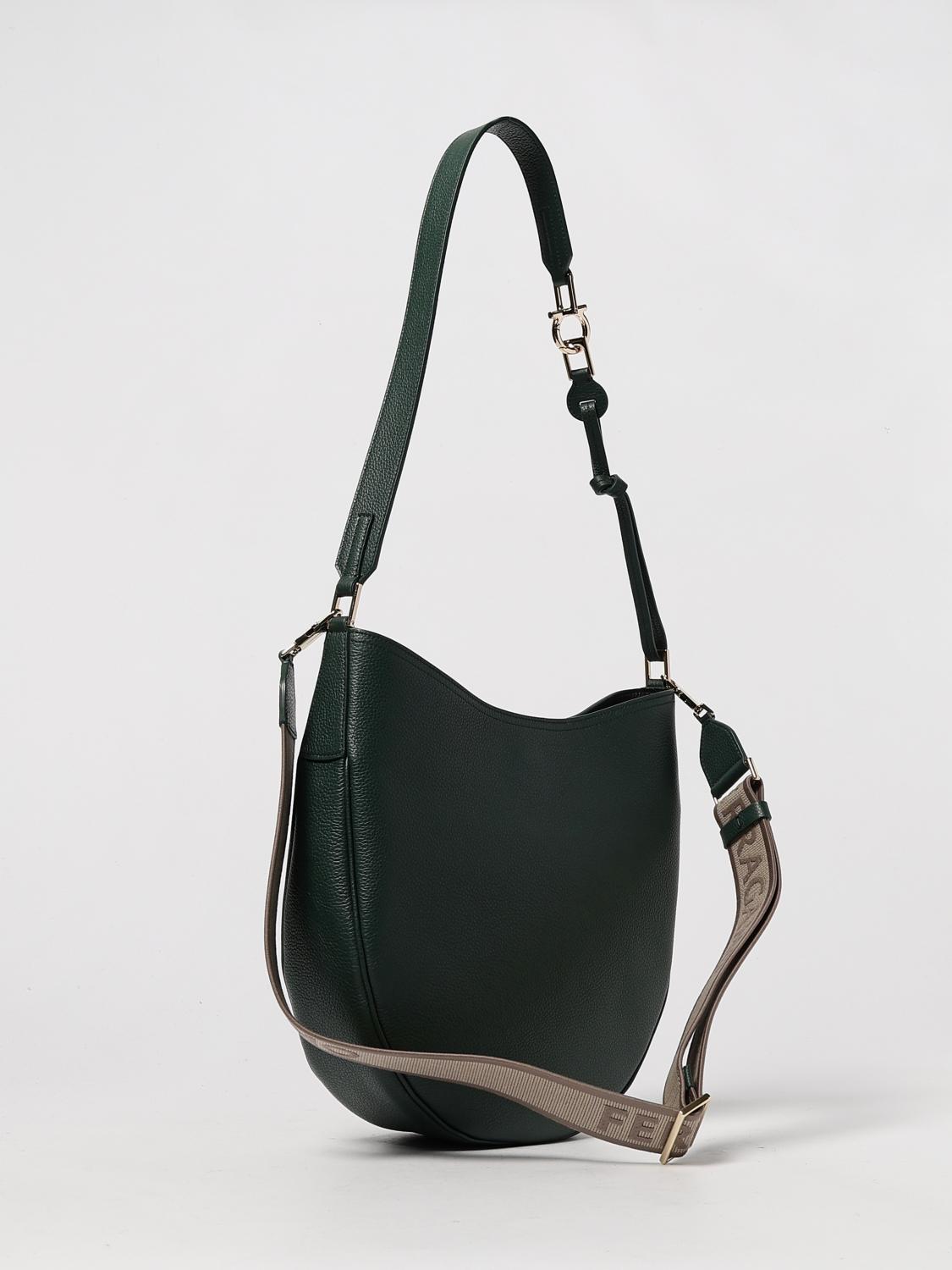 woman's shoulder bag