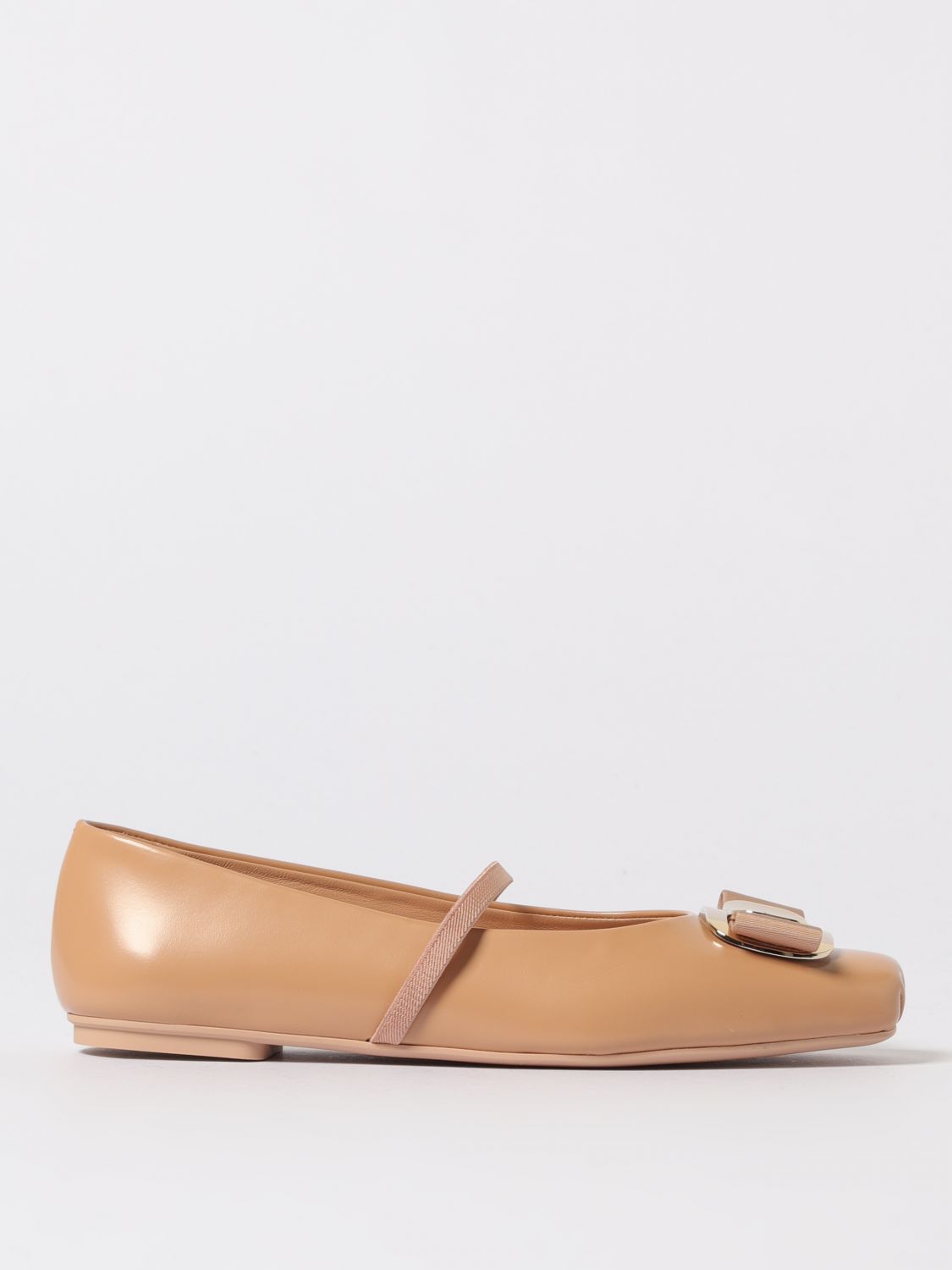 ferragamo-woman-s-ballet-flats-01h345-785210-powder