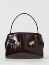 woman's shoulder bag