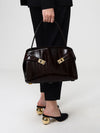 woman's shoulder bag