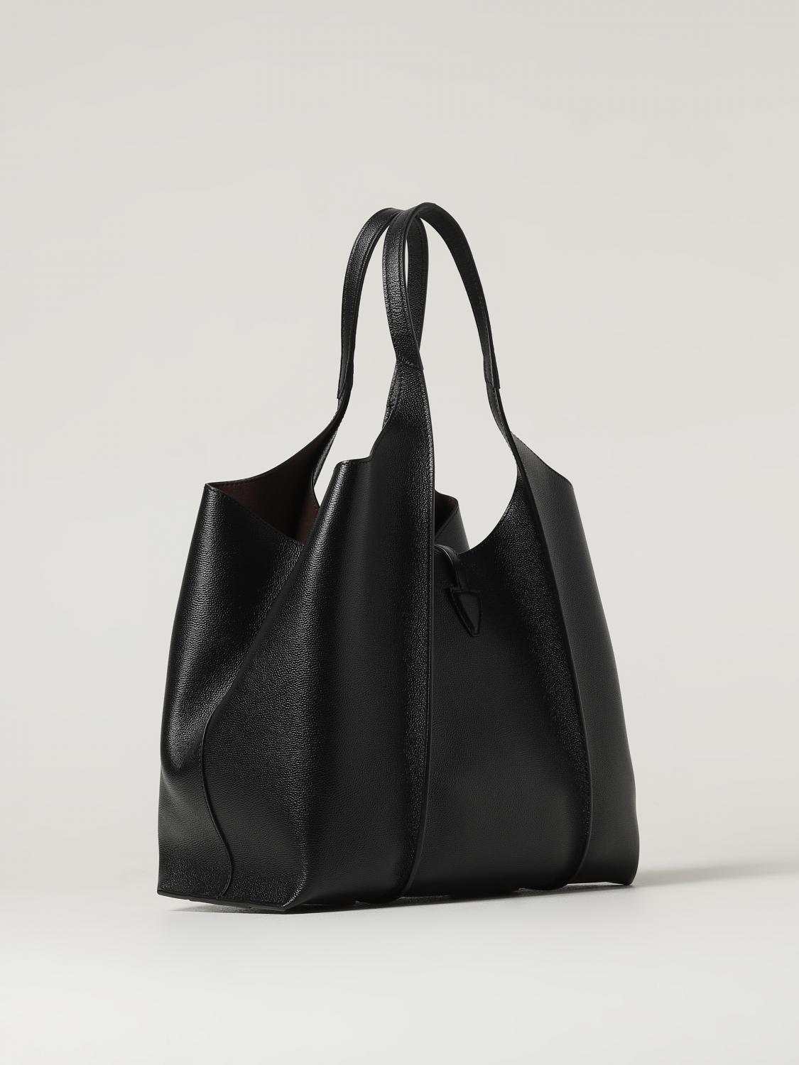 woman's shoulder bag