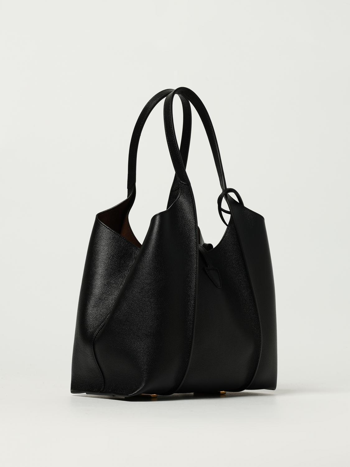 woman's shoulder bag