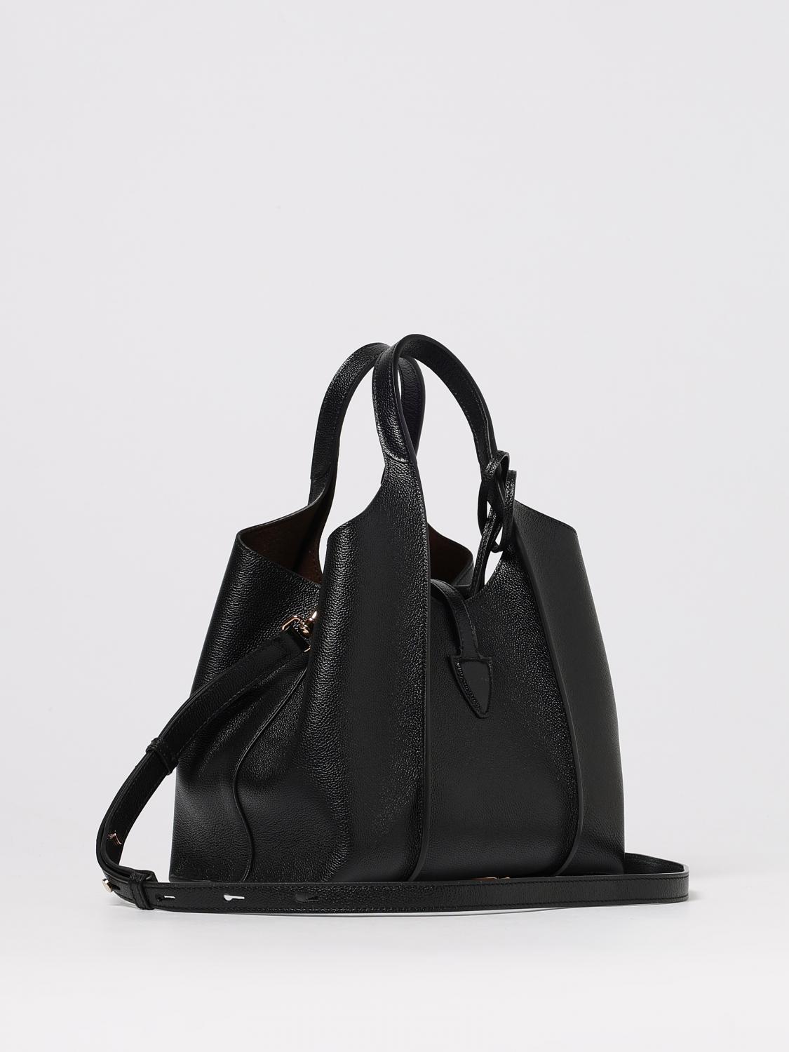 woman's shoulder bag