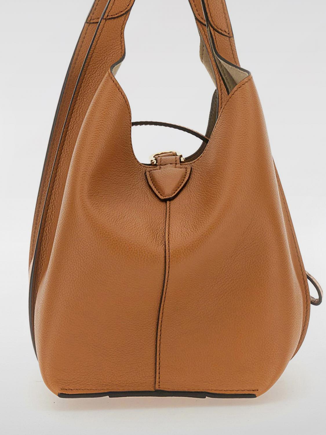 woman's shoulder bag