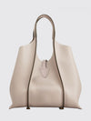 woman's shoulder bag
