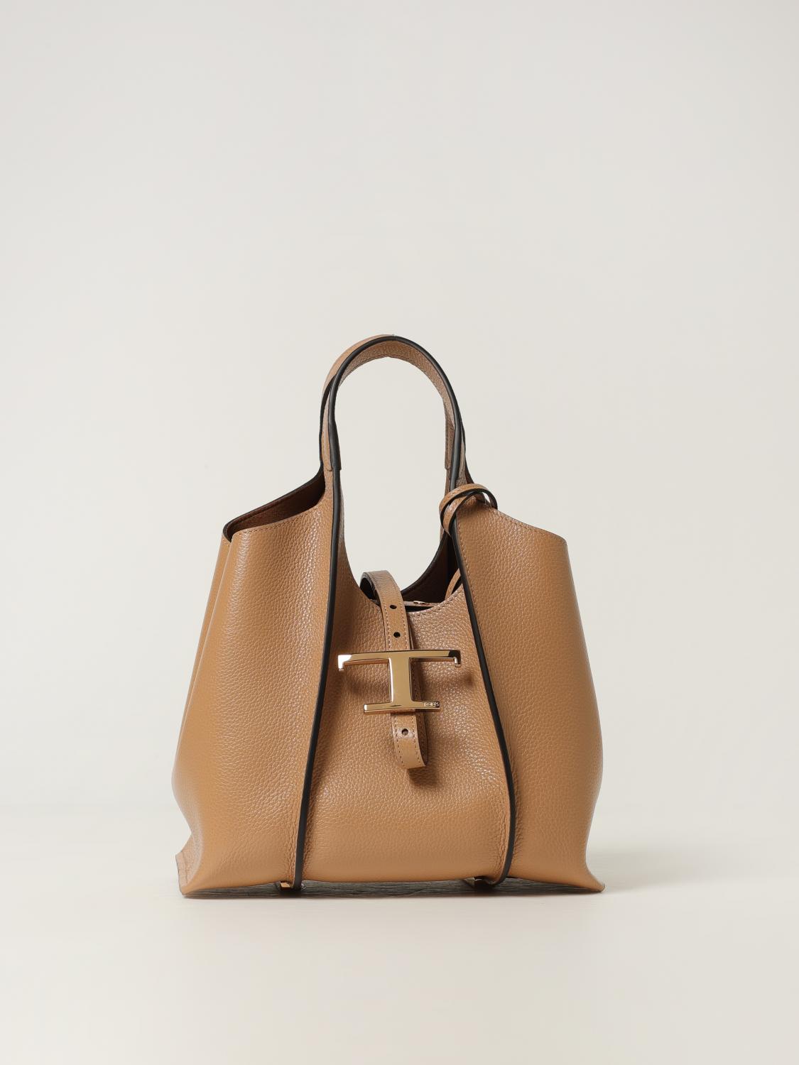 woman's shoulder bag