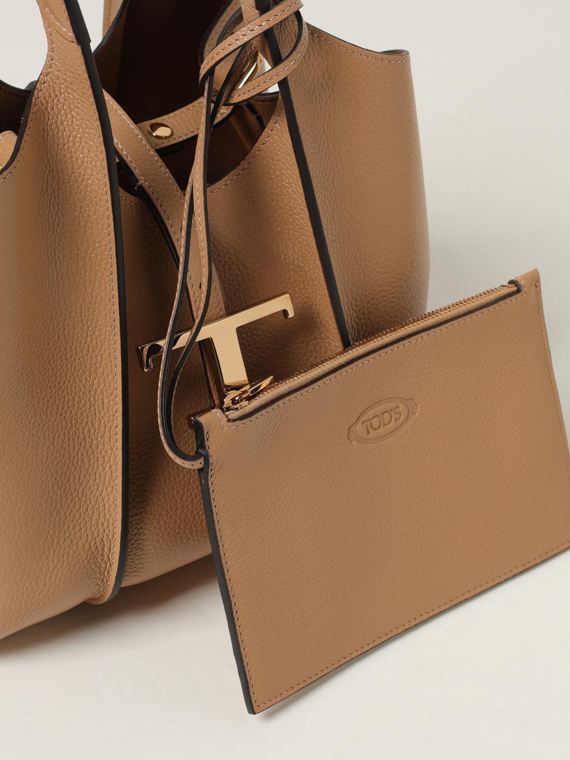 woman's shoulder bag