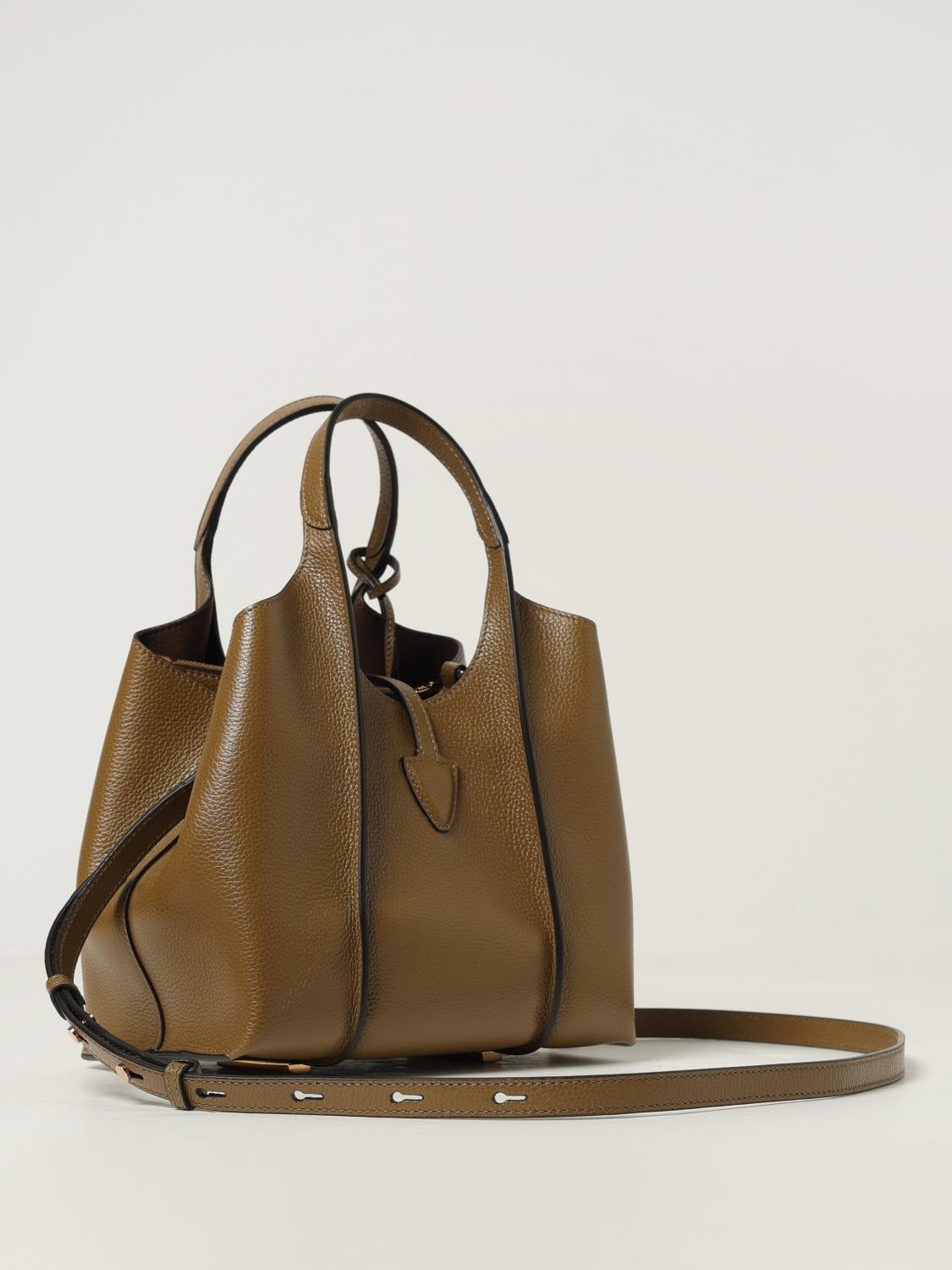 woman's shoulder bag