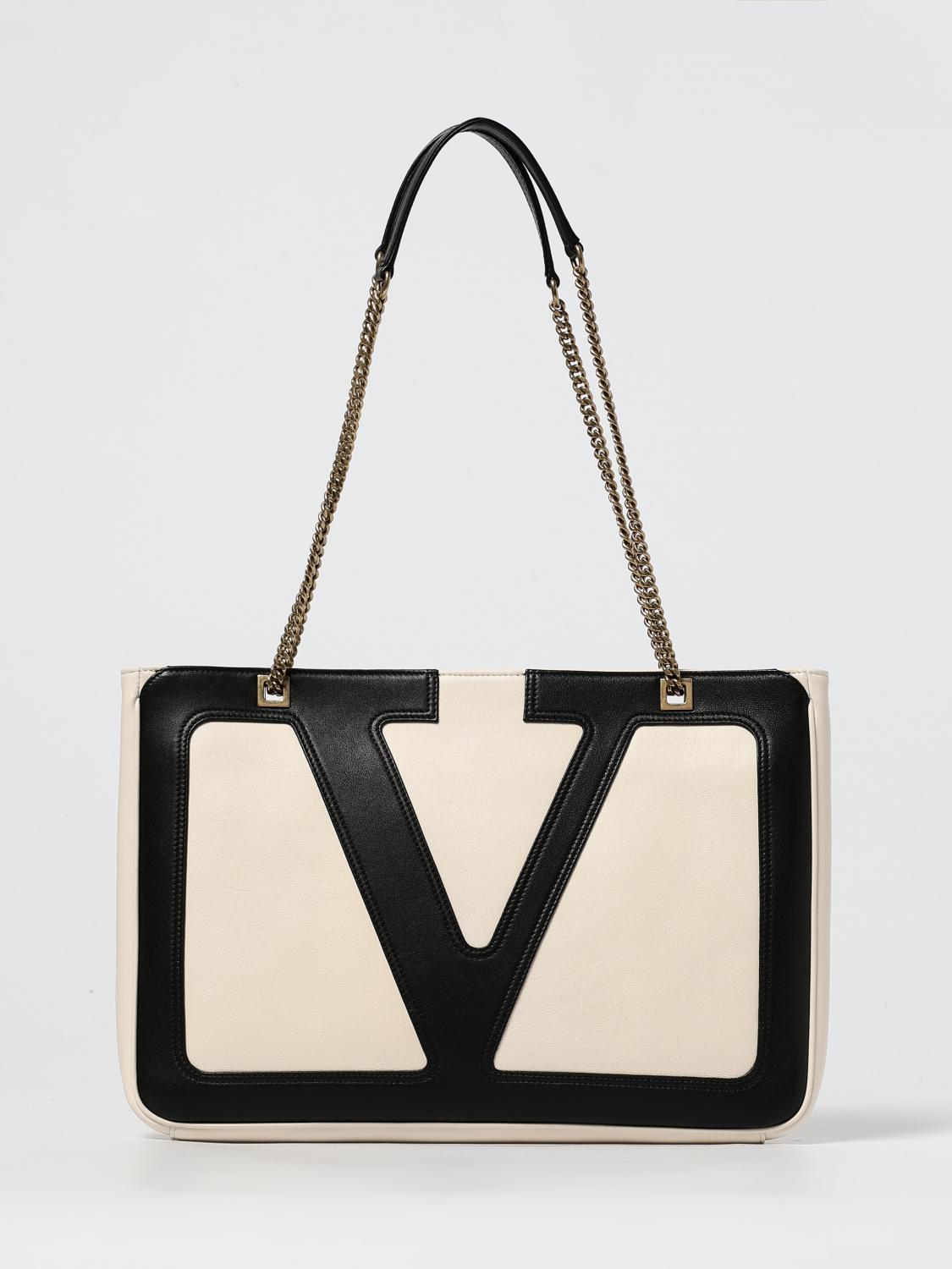 woman's shoulder bag