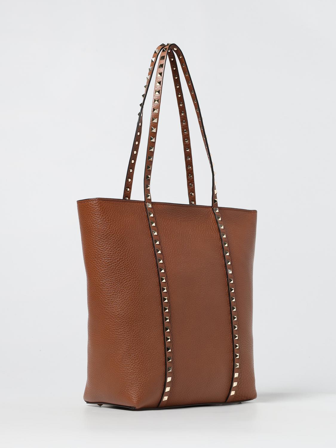 woman's tote bag