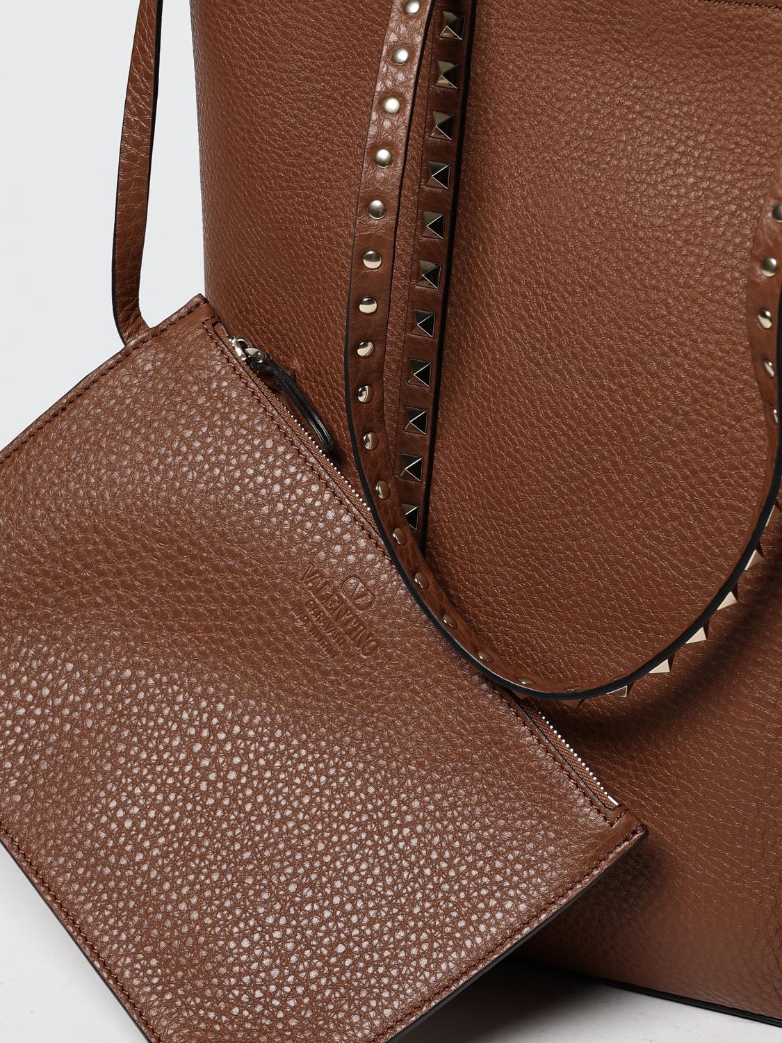 woman's tote bag
