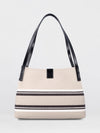 woman's shoulder bag