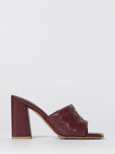 woman's heeled sandal
