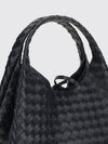 woman's shoulder bag