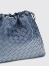 woman's shoulder bag
