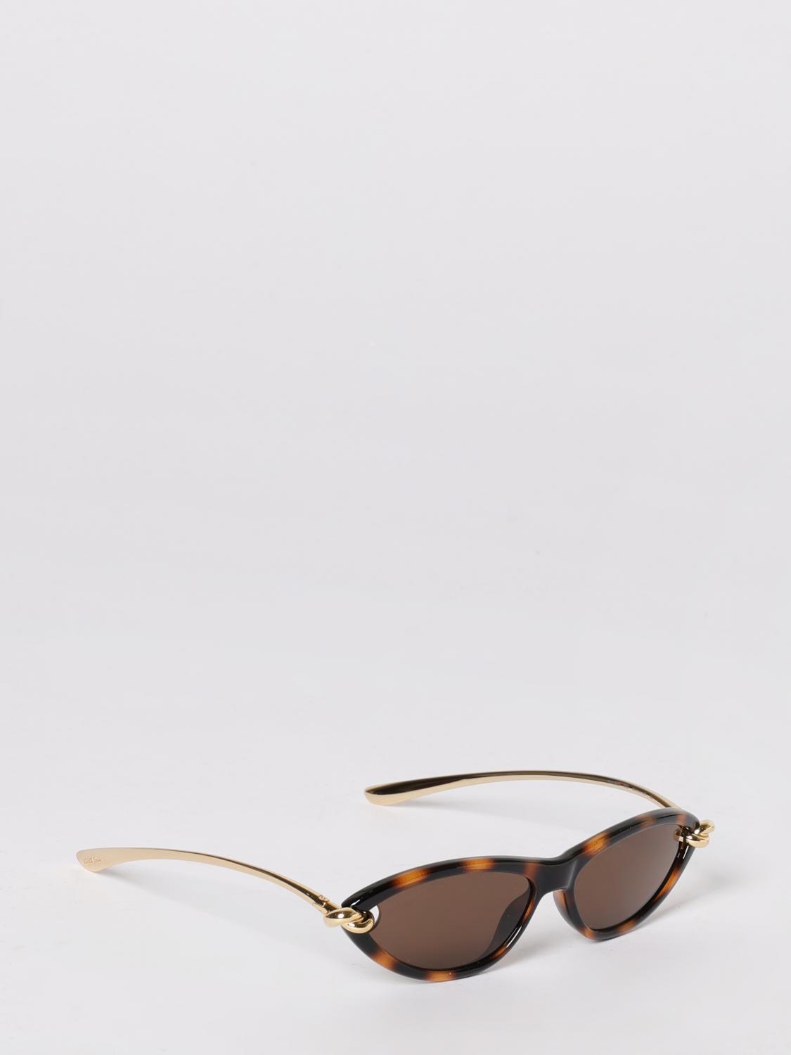woman's sunglasses