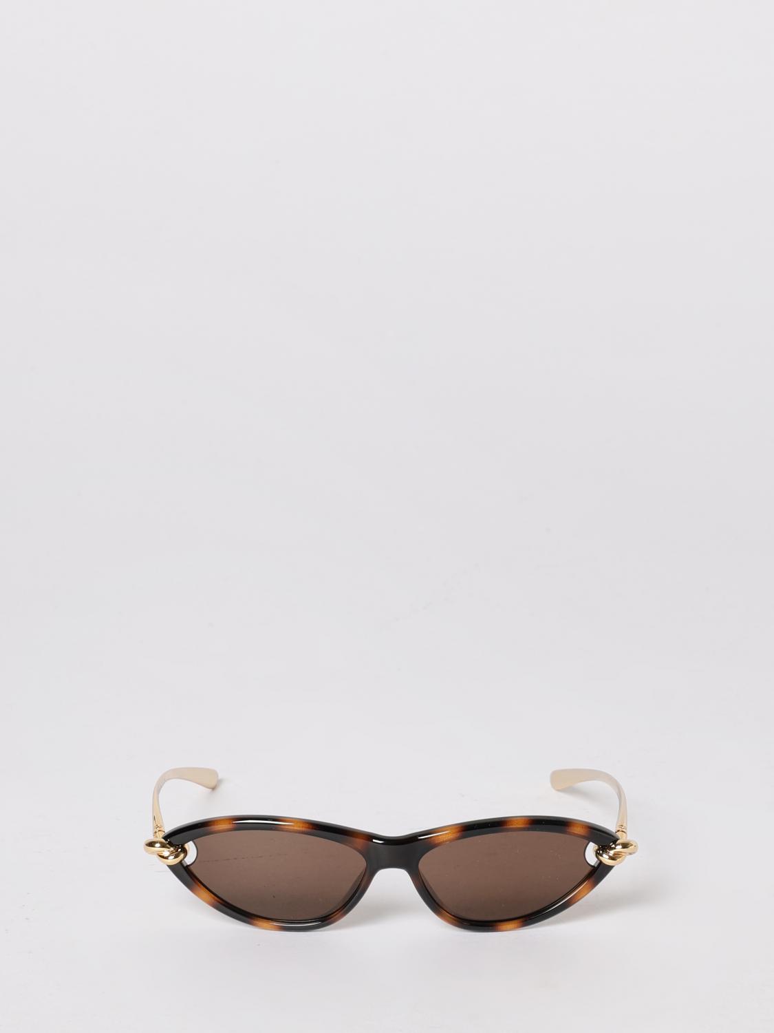 woman's sunglasses