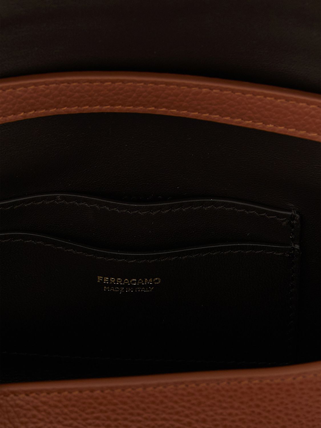 woman's shoulder bag