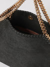 woman's shoulder bag