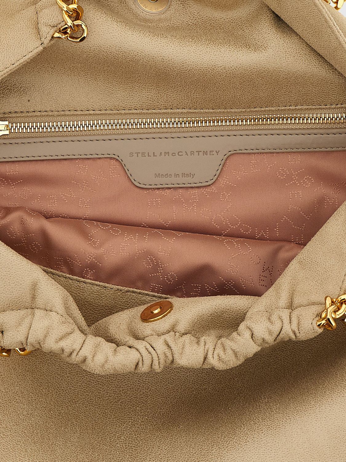 woman's shoulder bag