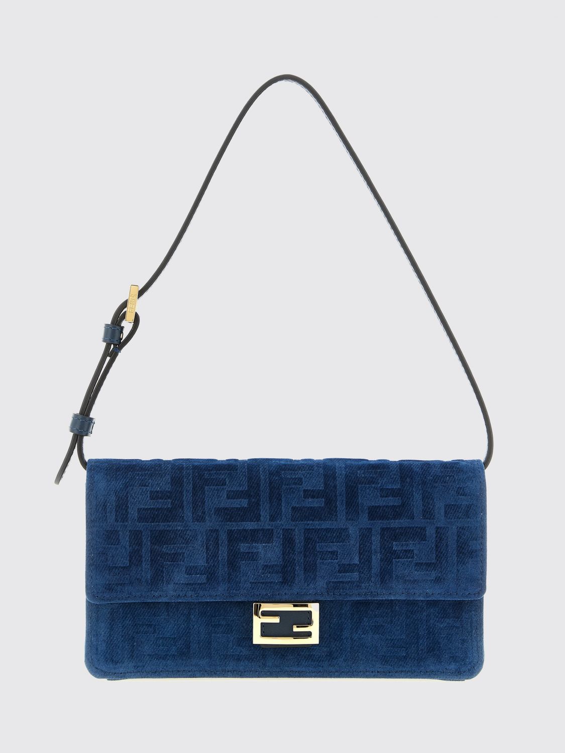 woman's shoulder bag