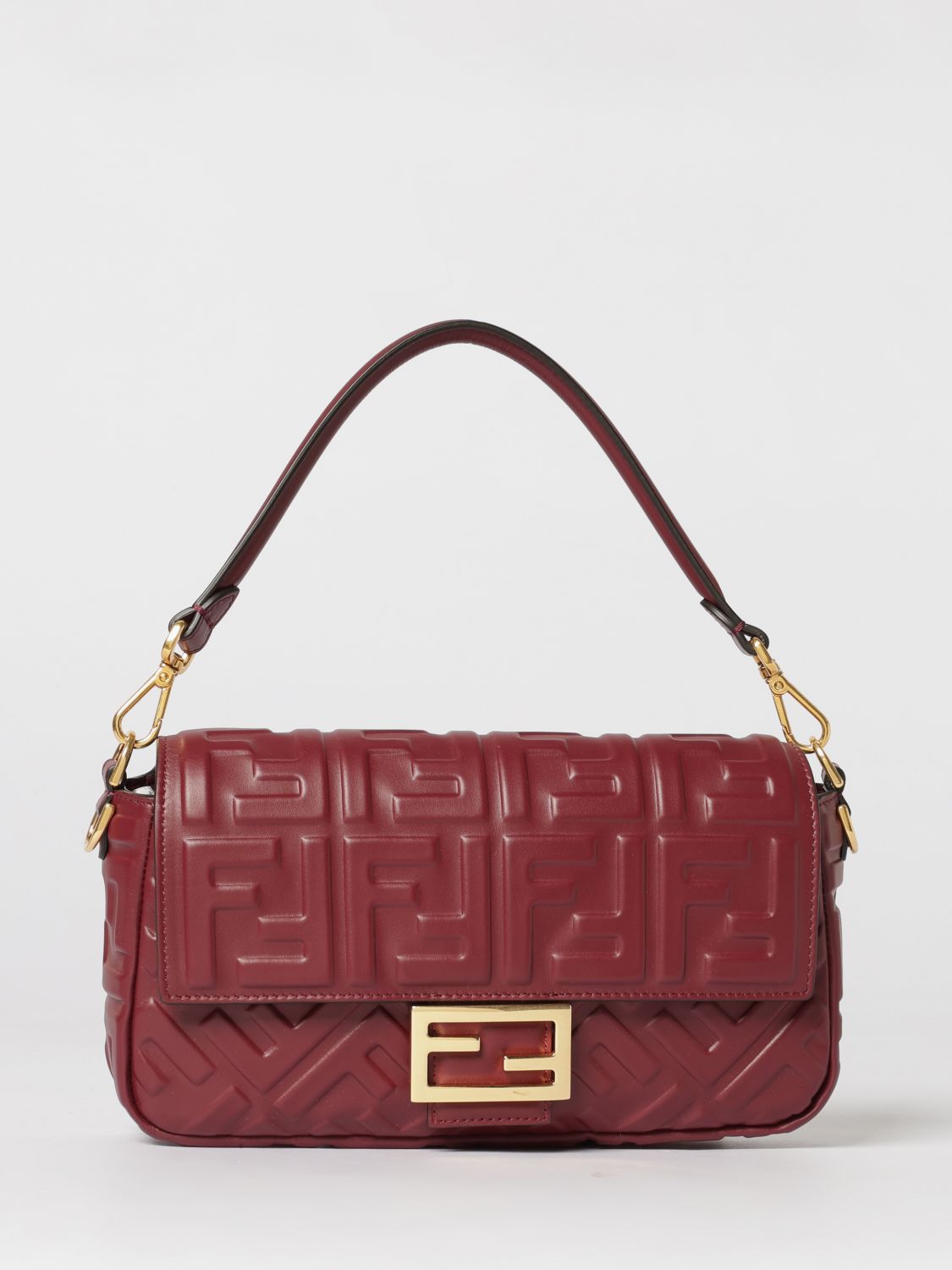 woman's shoulder bag