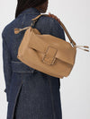 woman's shoulder bag