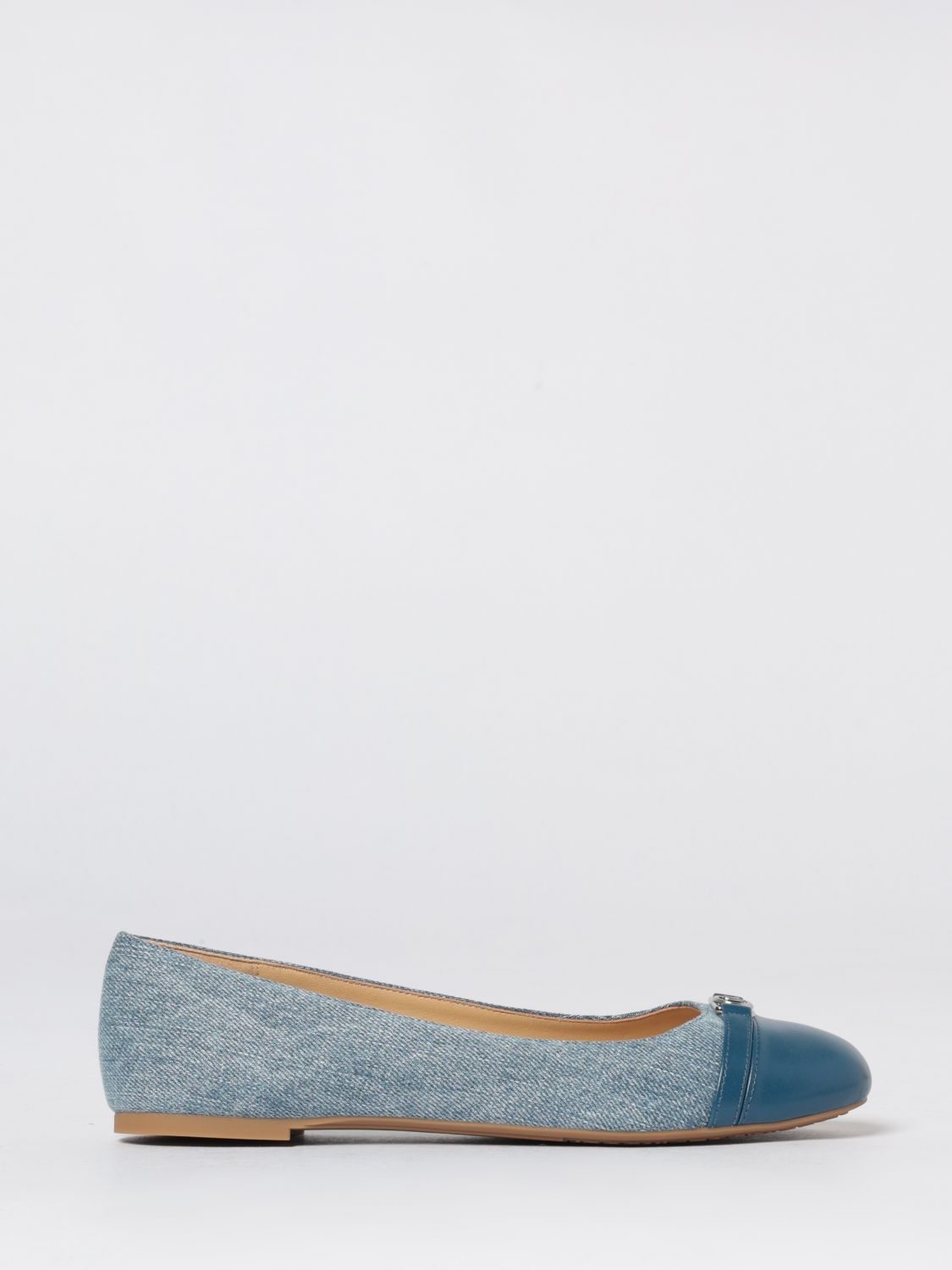 woman's ballet flat