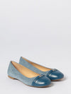 woman's ballet flat