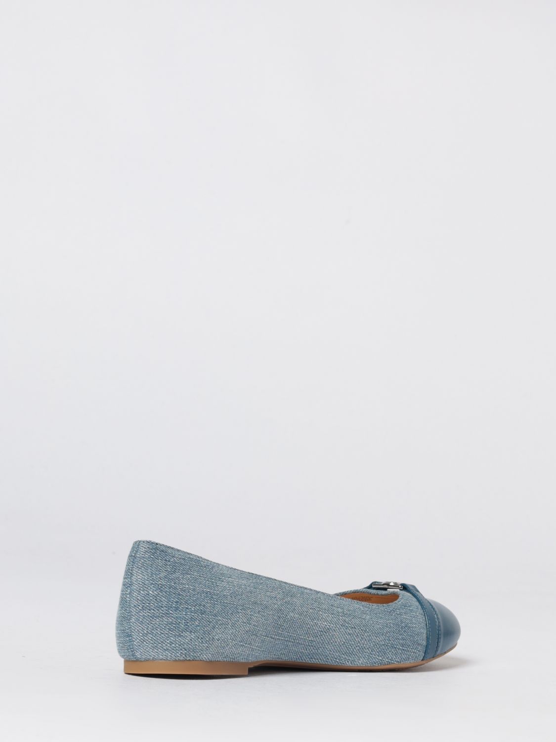 woman's ballet flat