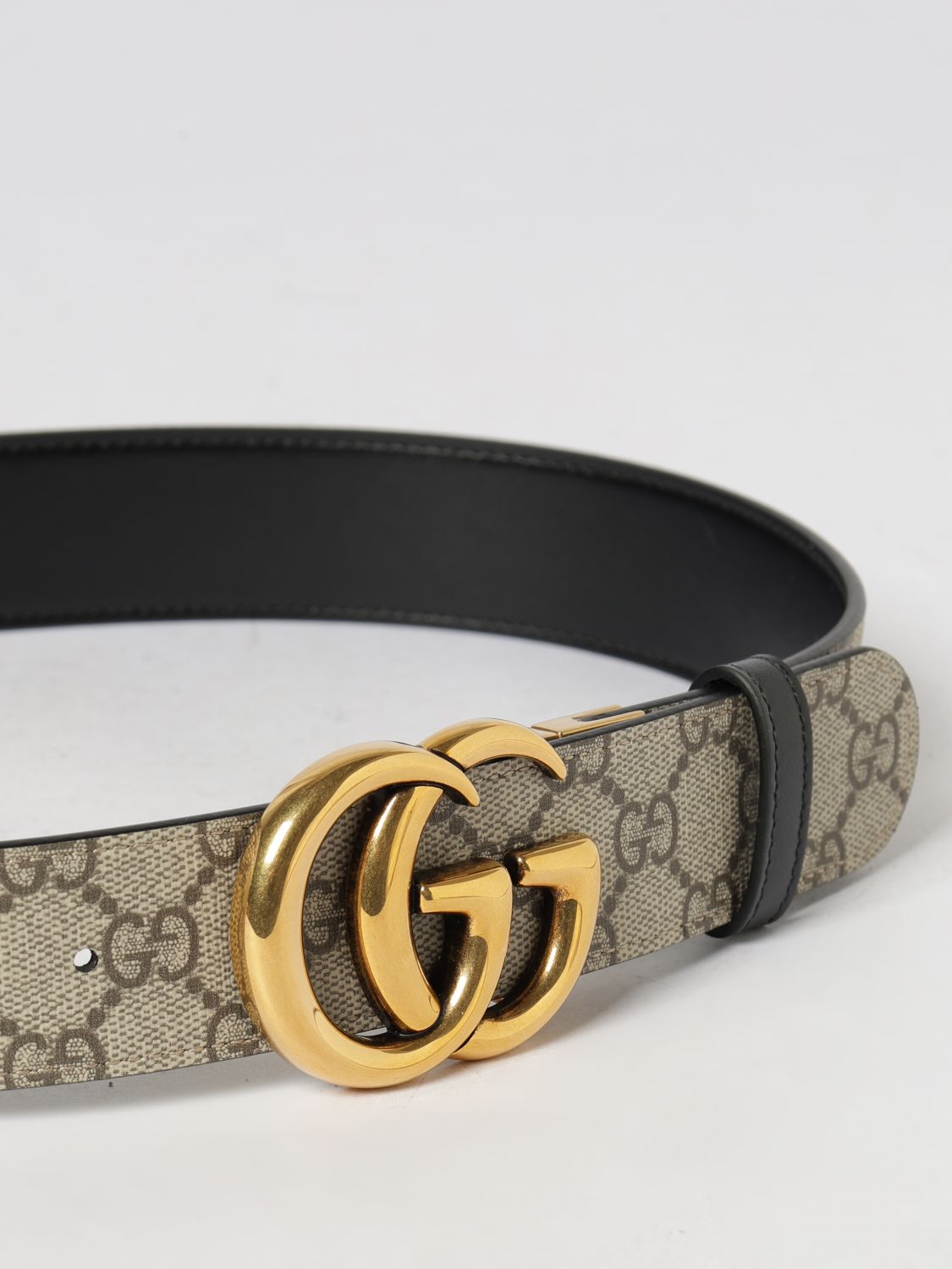 woman's belt