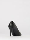 woman's pump