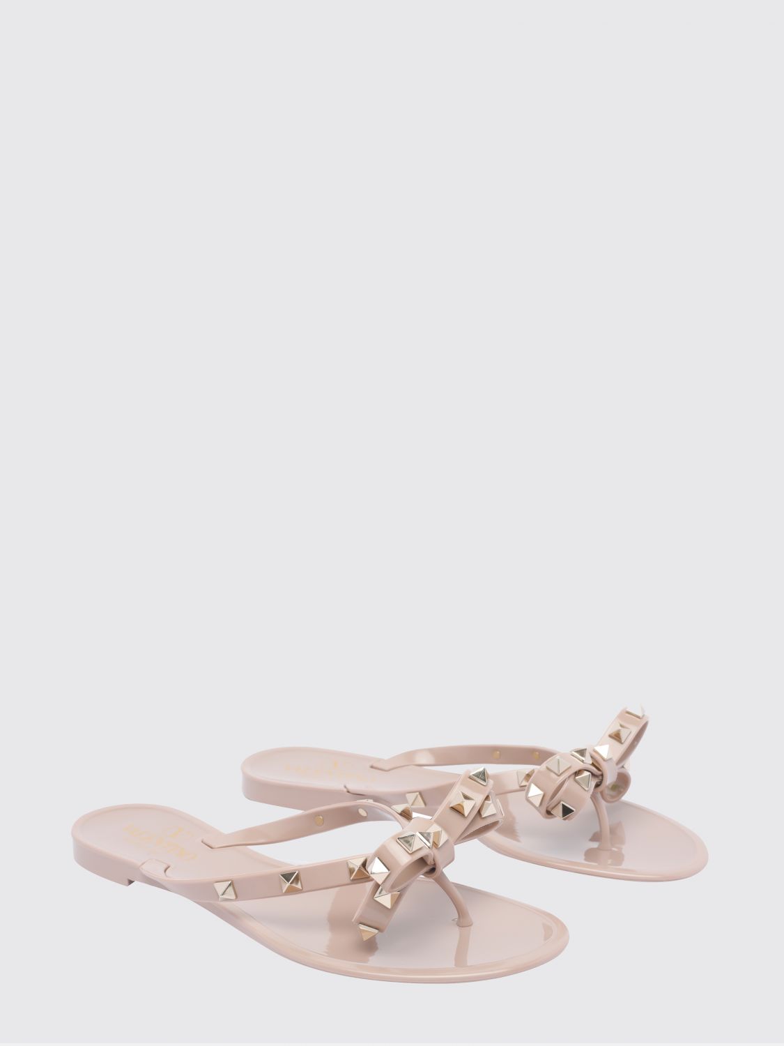woman's heeled sandal