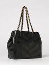 woman's shoulder bag