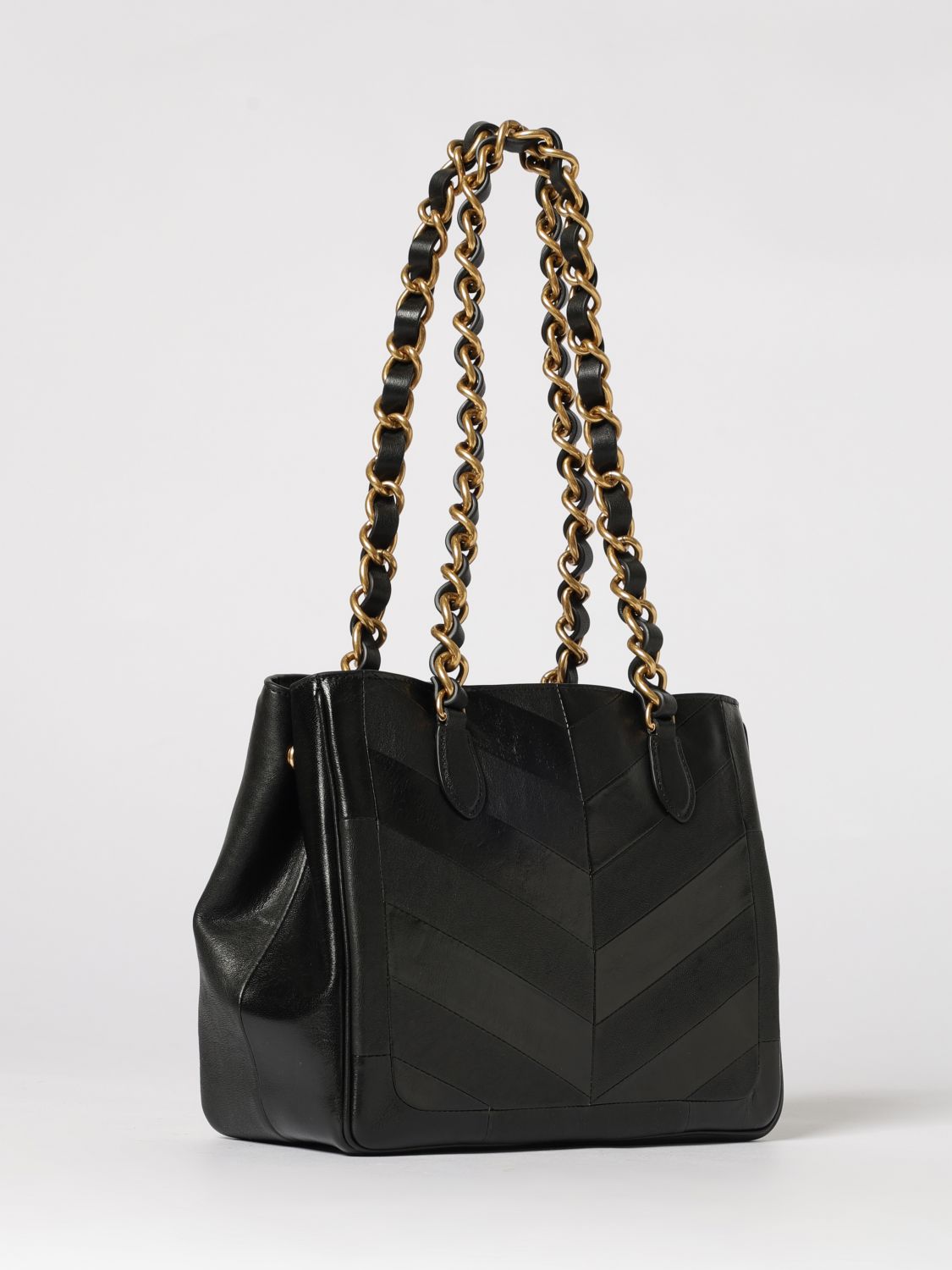 woman's shoulder bag