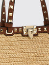 woman's shoulder bag