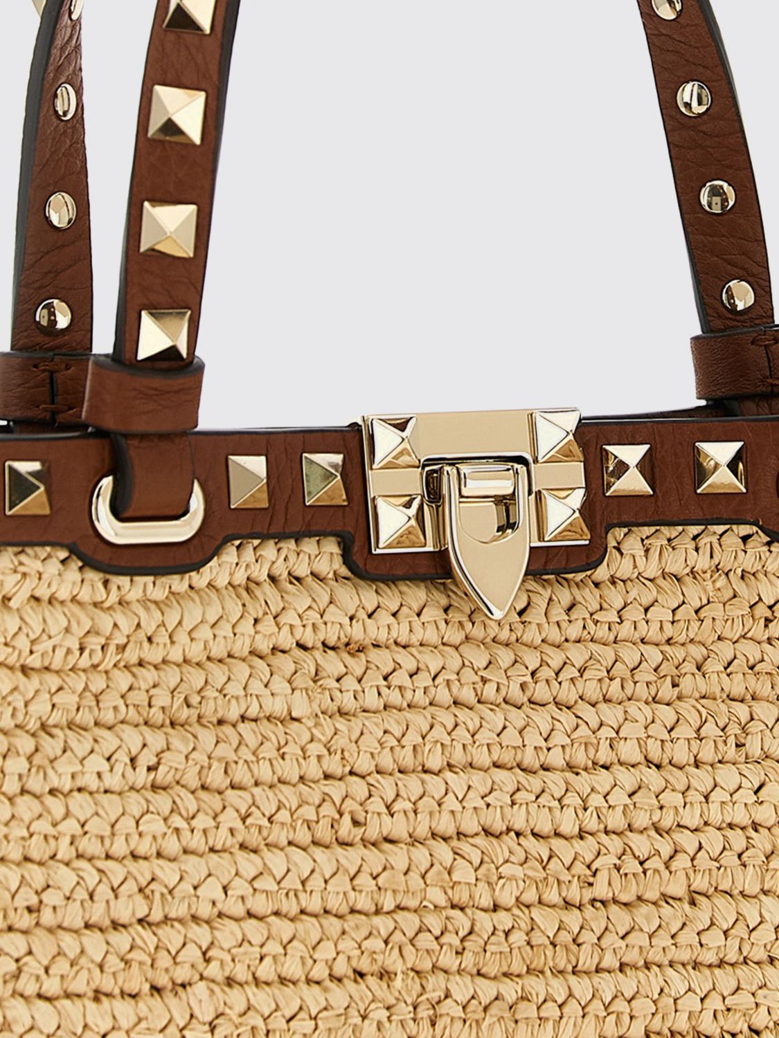 woman's shoulder bag