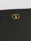 woman's clutch