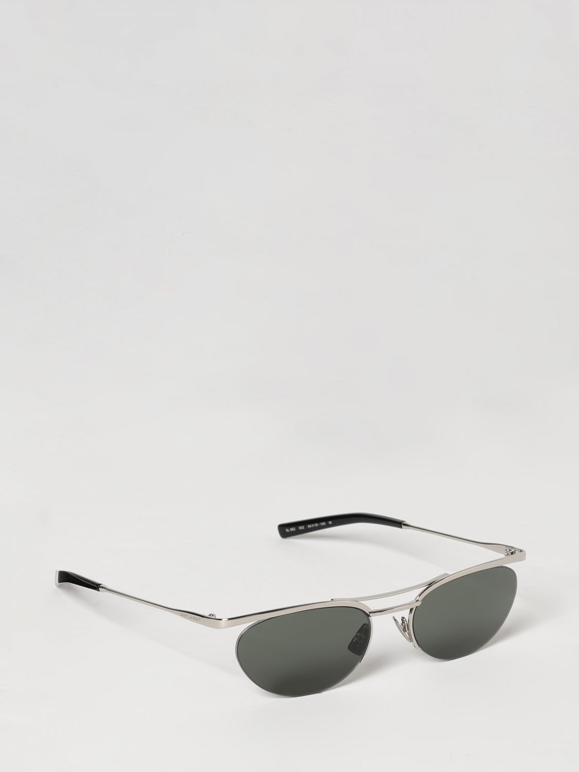 woman's sunglasses