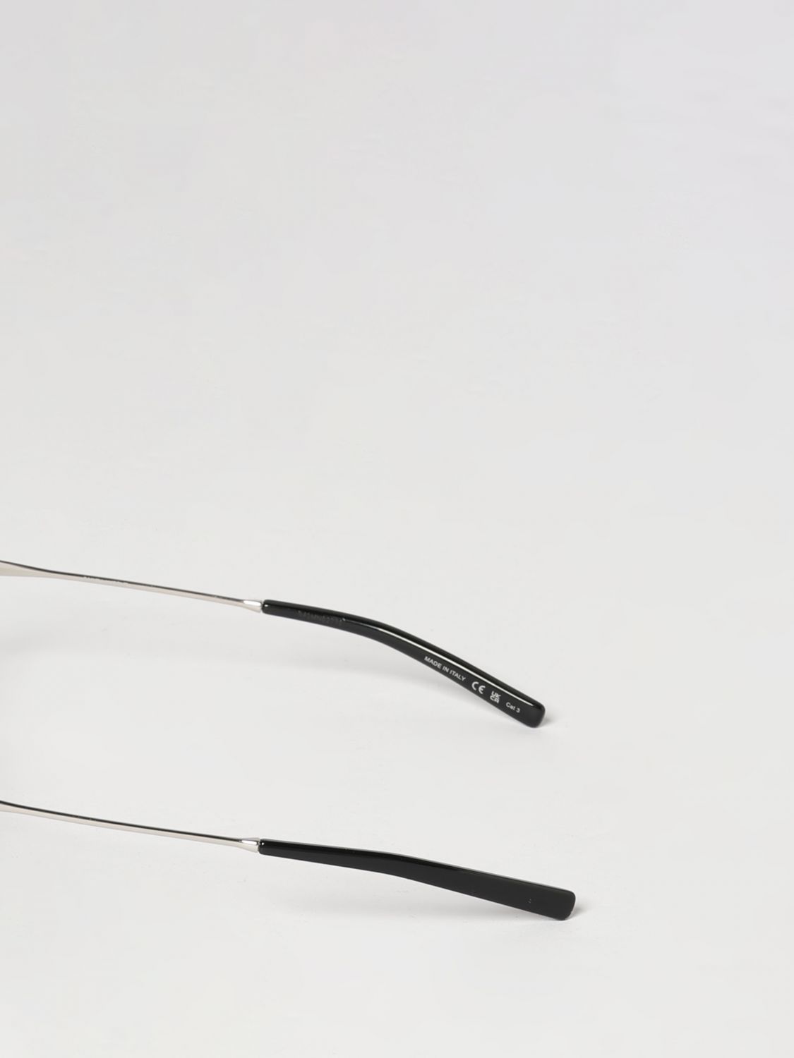 woman's sunglasses