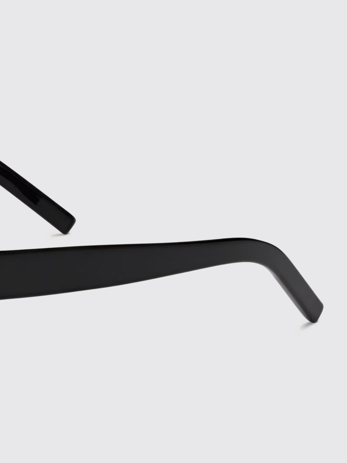 woman's sunglasses