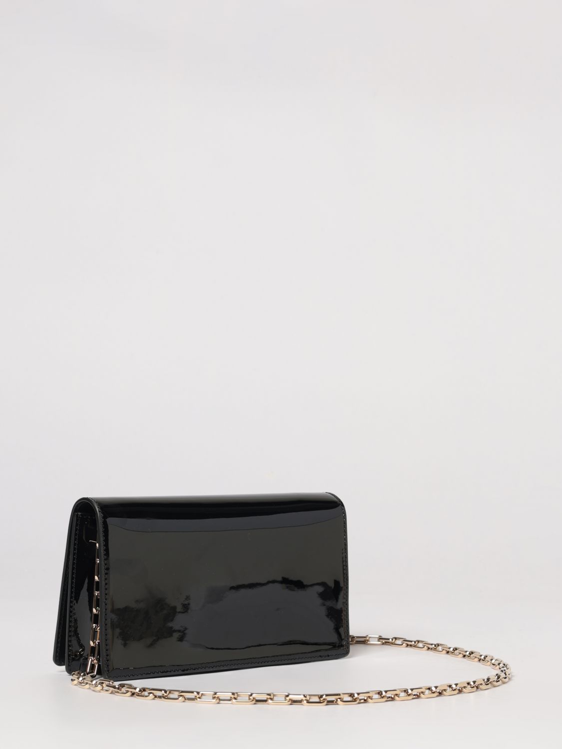 woman's shoulder bag