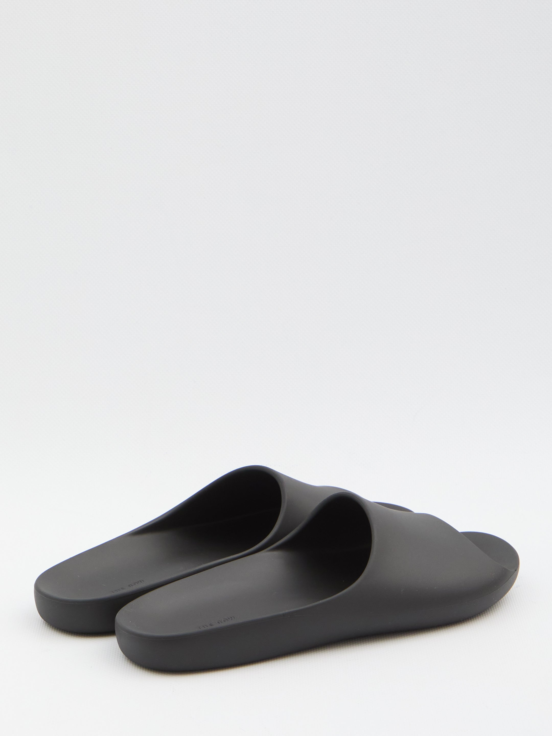 THE ROW 38 ama slip-on in rubber 