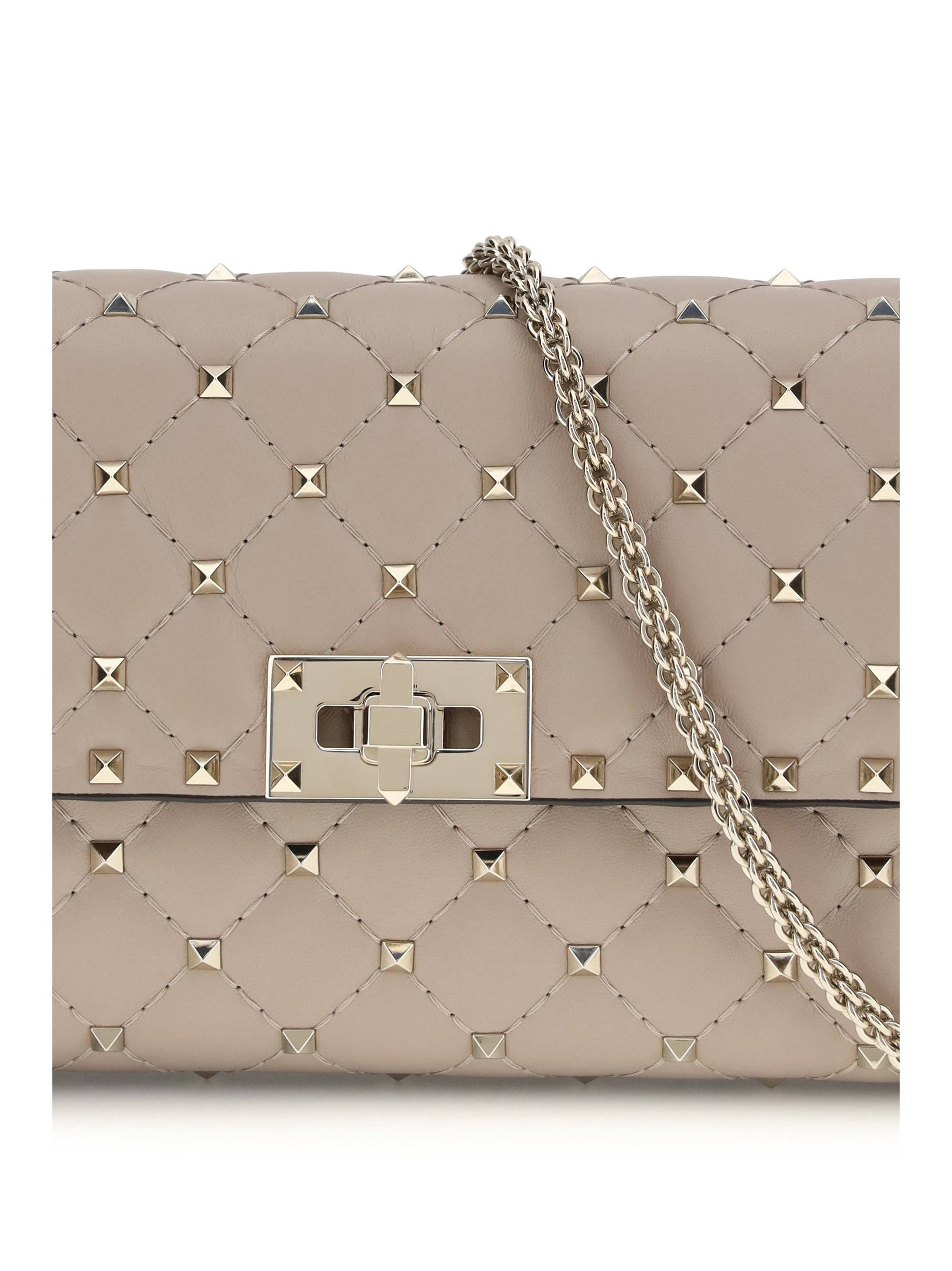 rockstud spike shoulder bag